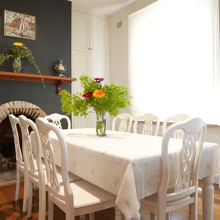 Lowena Cafe And Accommodation-2